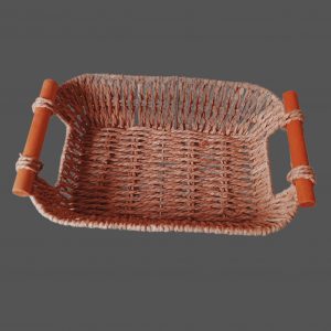 panier en osier avec deux anses en bois