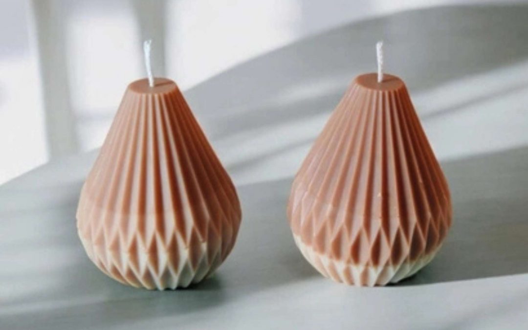 Zoom sur un matériau (ou plutôt deux !) : la cire végétale et la mèche en coton