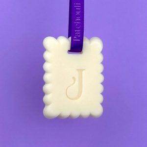 Biscuit parfumé patchouli à suspendre en cire d’olive naturelle – fabrication artisanale française