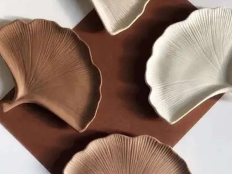 Objets décoratifs en Jesmonite : des pièces élégantes et écologiques ajoutant une touche moderne et durable à l’intérieur.