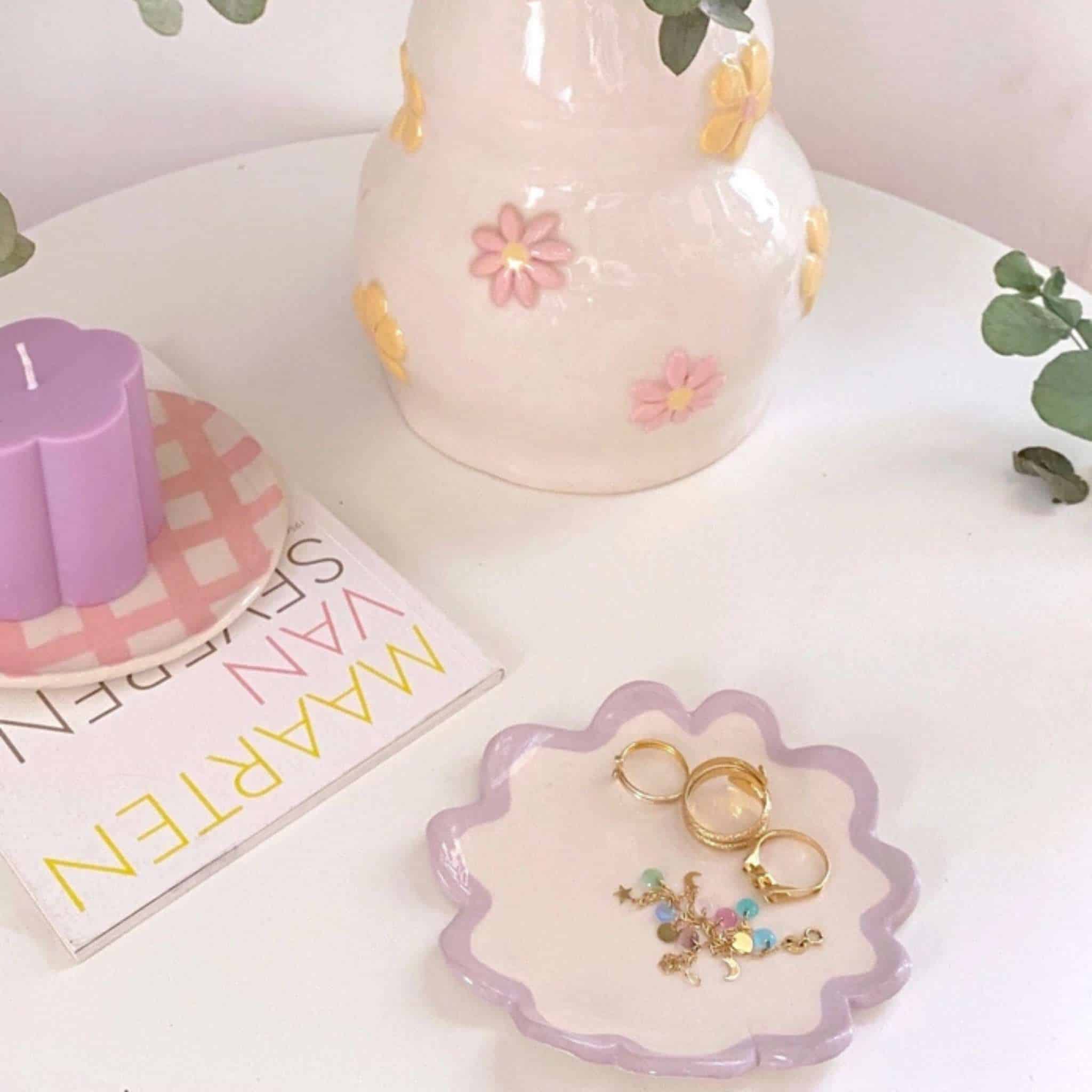 assiettes en céramique faites main