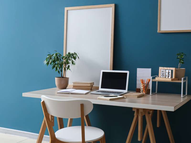 décoration minimaliste pour coin bureau petit espace