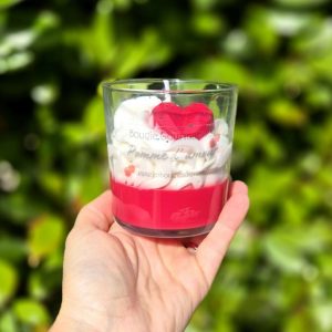 Bougie Gourmande Pomme d’Amour Rouge 200g – Une fragrance sucrée et romantique